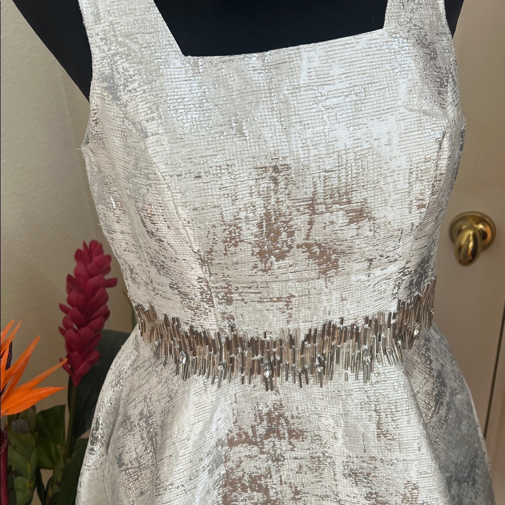Mac Duggal Square Neck Sleeveless fit flare Dress Size 10 silver rhinestone - Picture 2 of 13